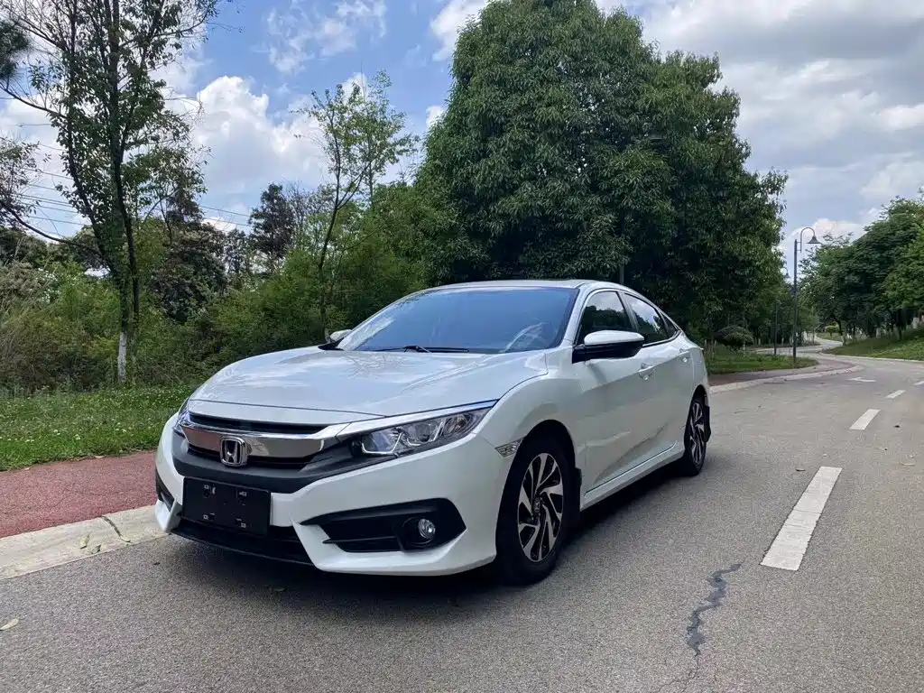 Honda Civic — фото 2
