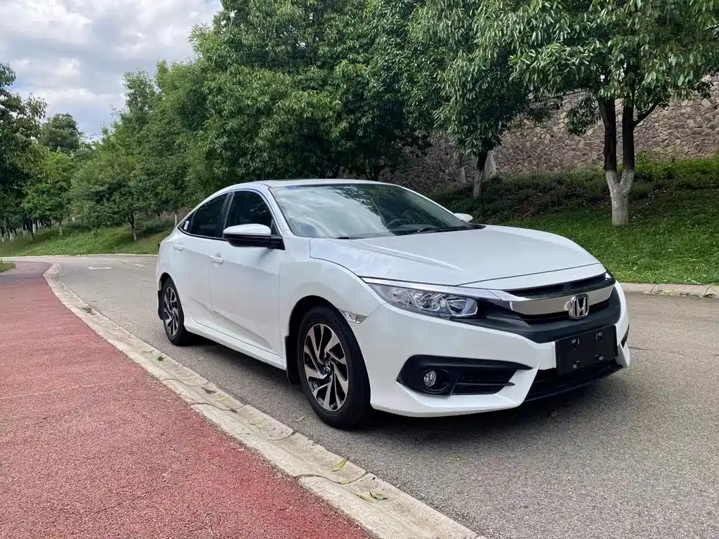 Honda Civic — фото 9