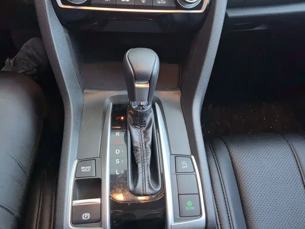 Honda Civic — фото 10