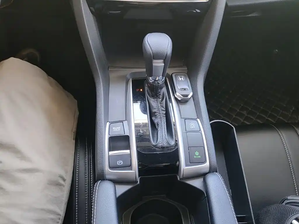 Honda Civic — фото 14