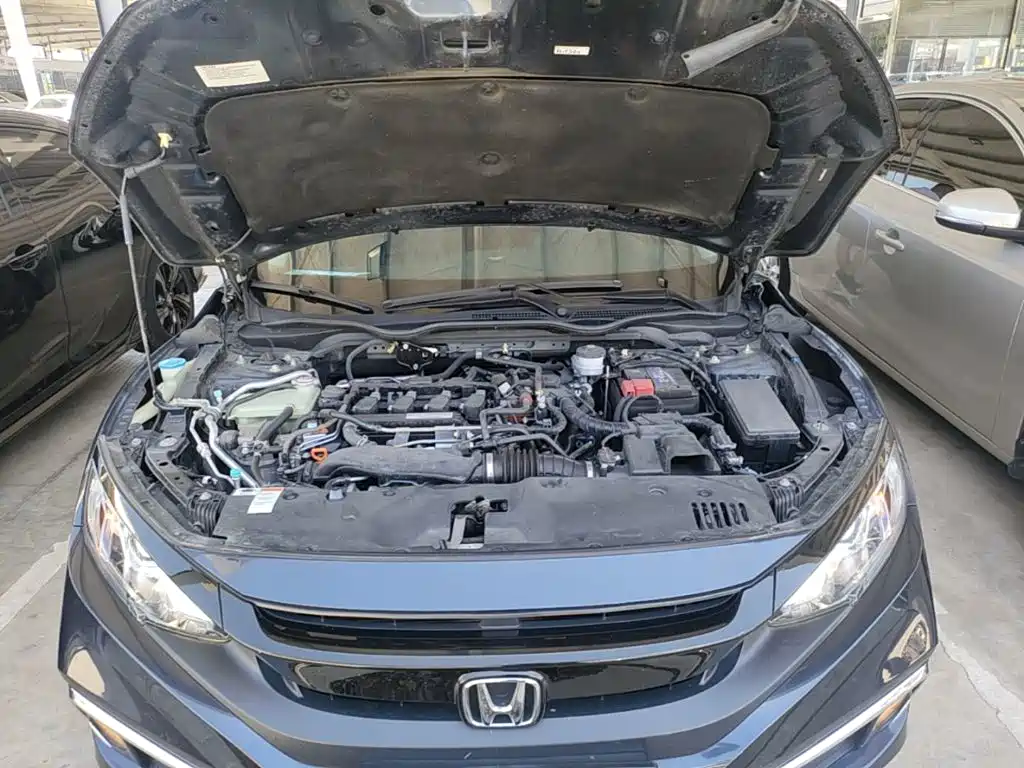 Honda Civic — фото 20