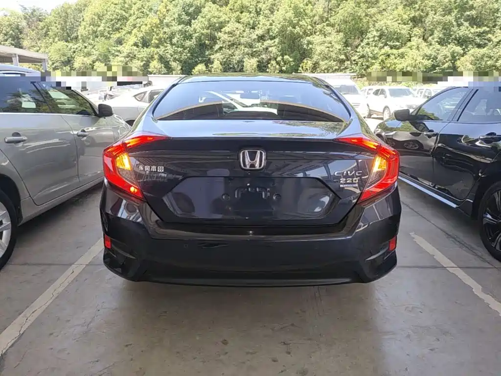 Honda Civic — фото 6