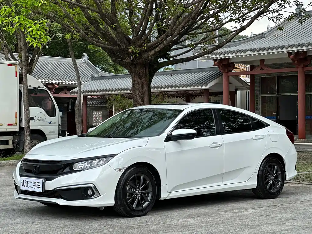 Honda Civic — фото 4