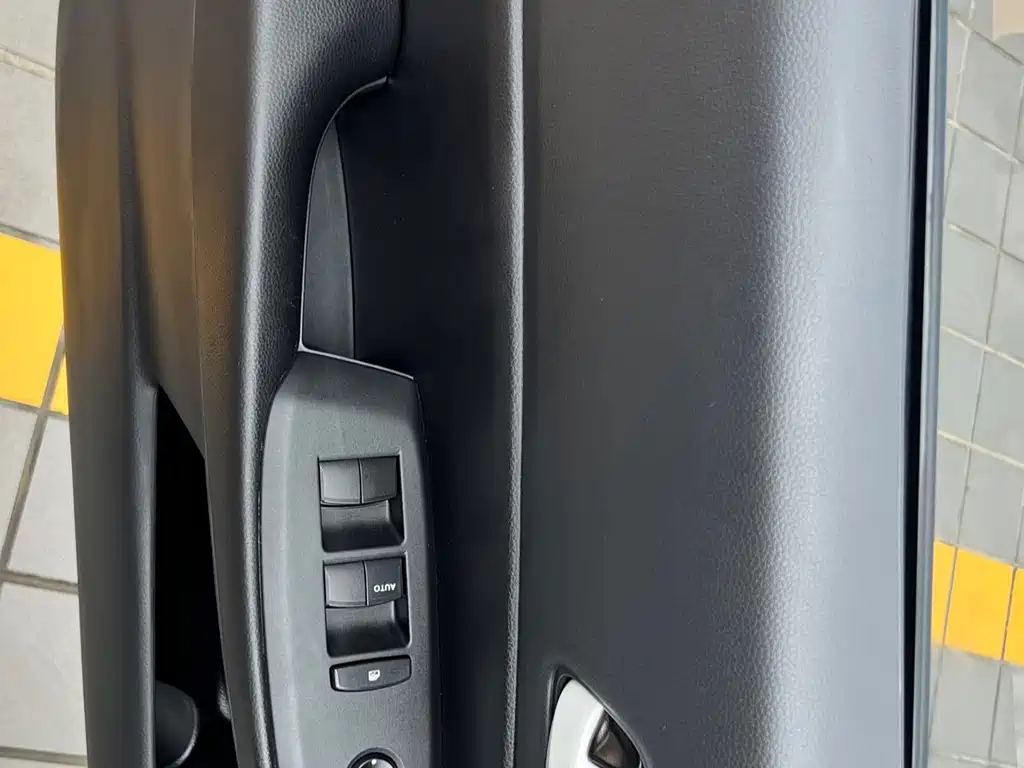 Honda Fit — фото 15