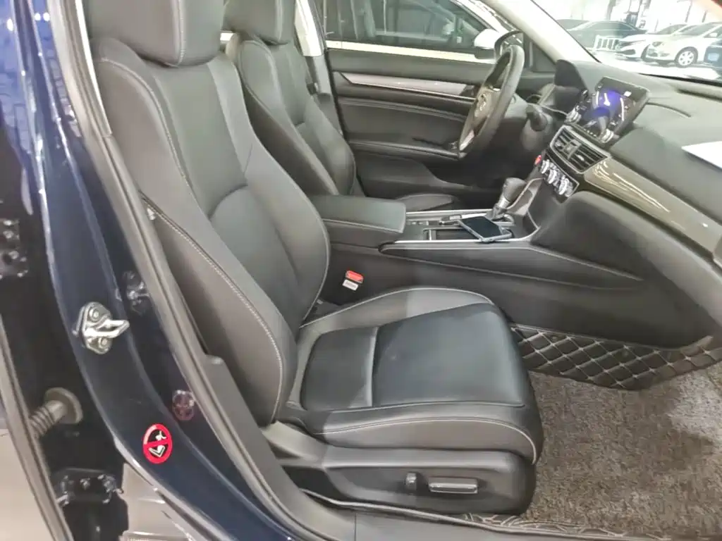 Honda Inspire — фото 25
