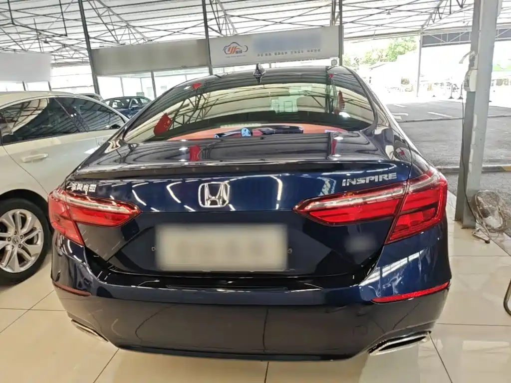 Honda Inspire — фото 6