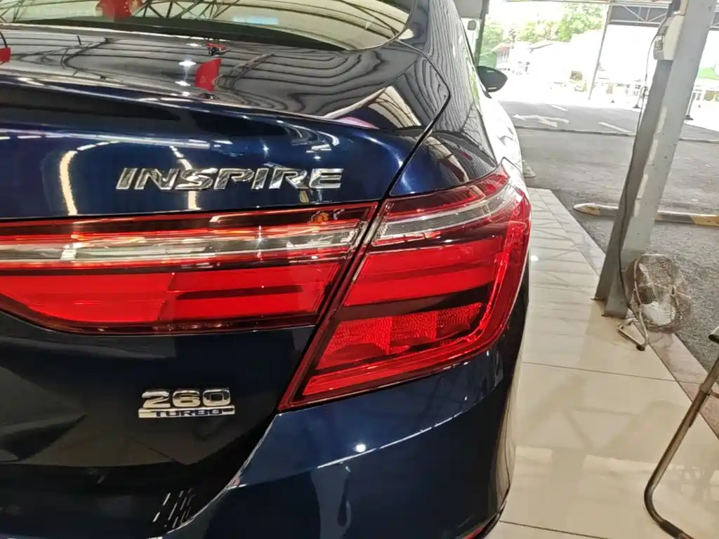 Honda Inspire — фото 8