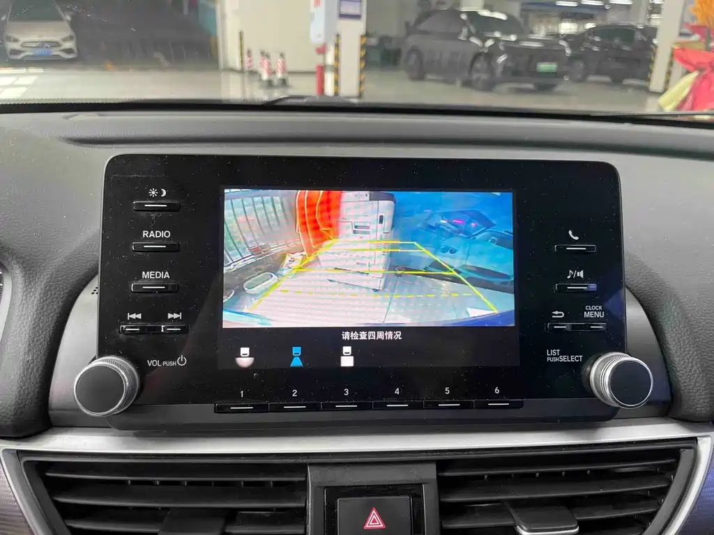 Honda Accord — фото 14