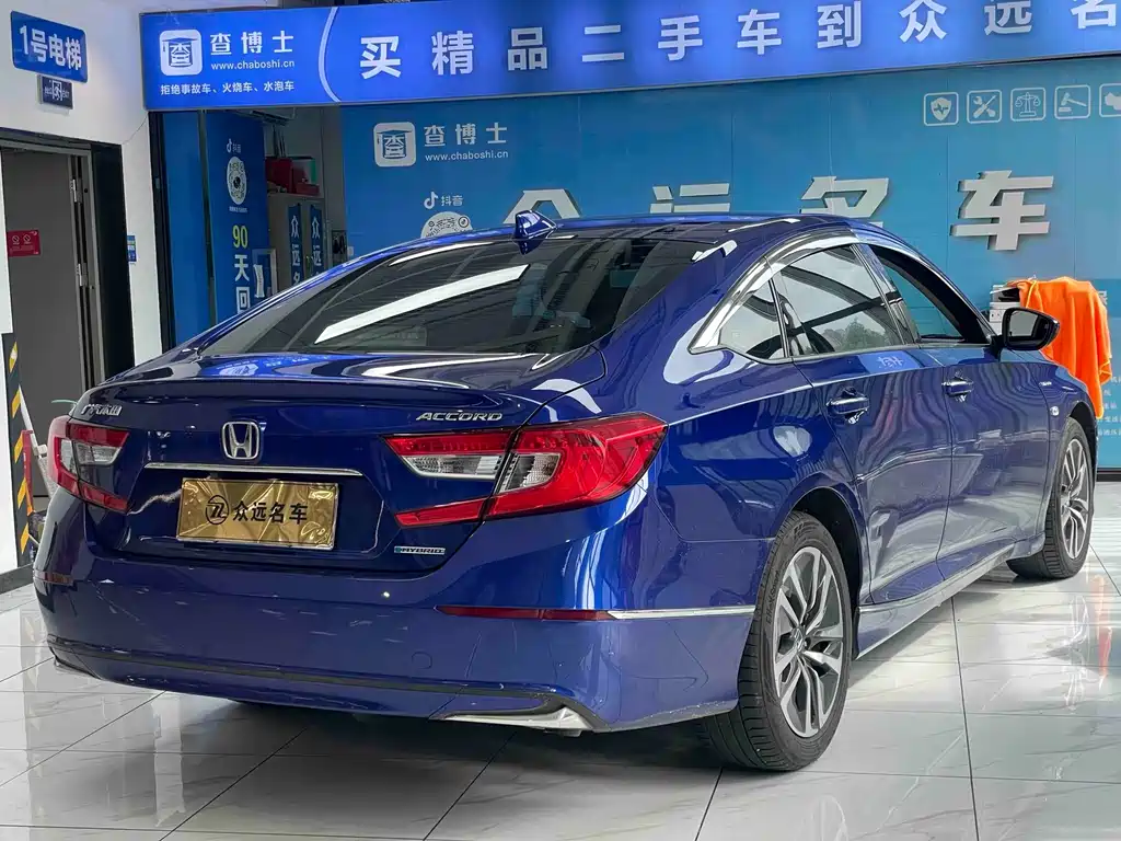 Honda Accord — фото 6