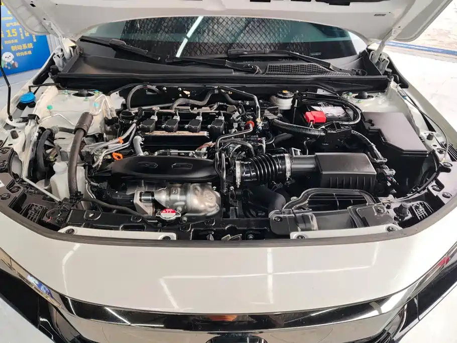 Honda Civic — фото 10