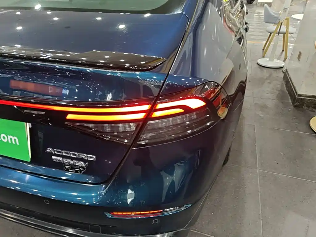 Honda Accord New Energy — фото 8