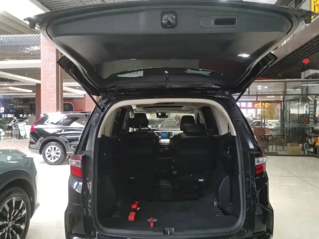 Honda Odyssey — фото 19