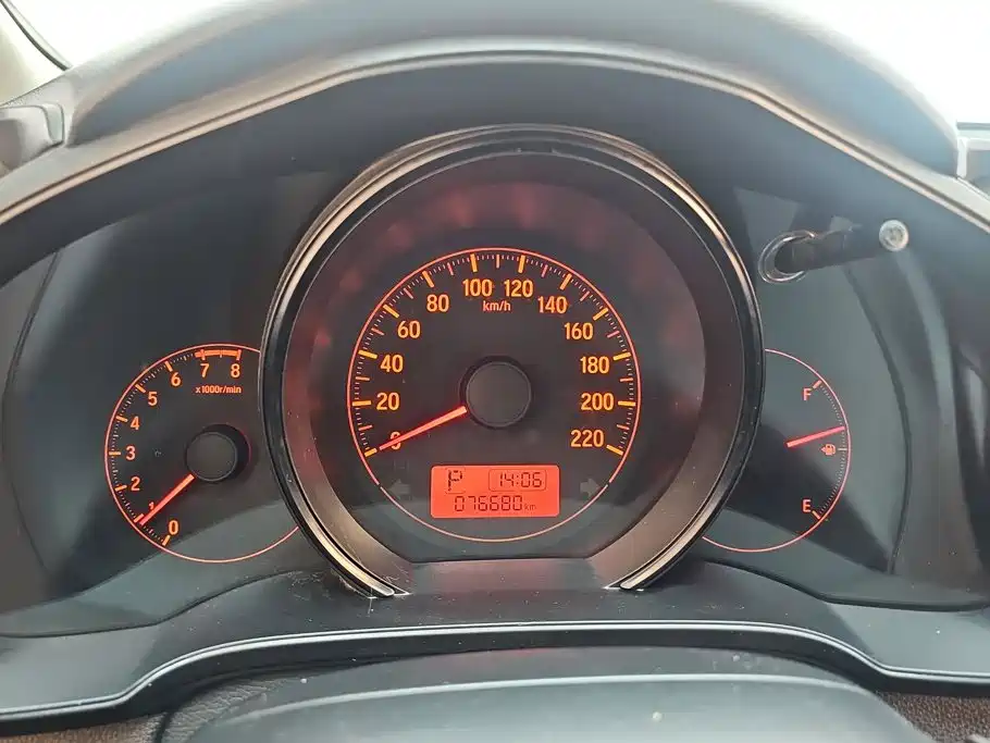 Honda Fit — фото 14