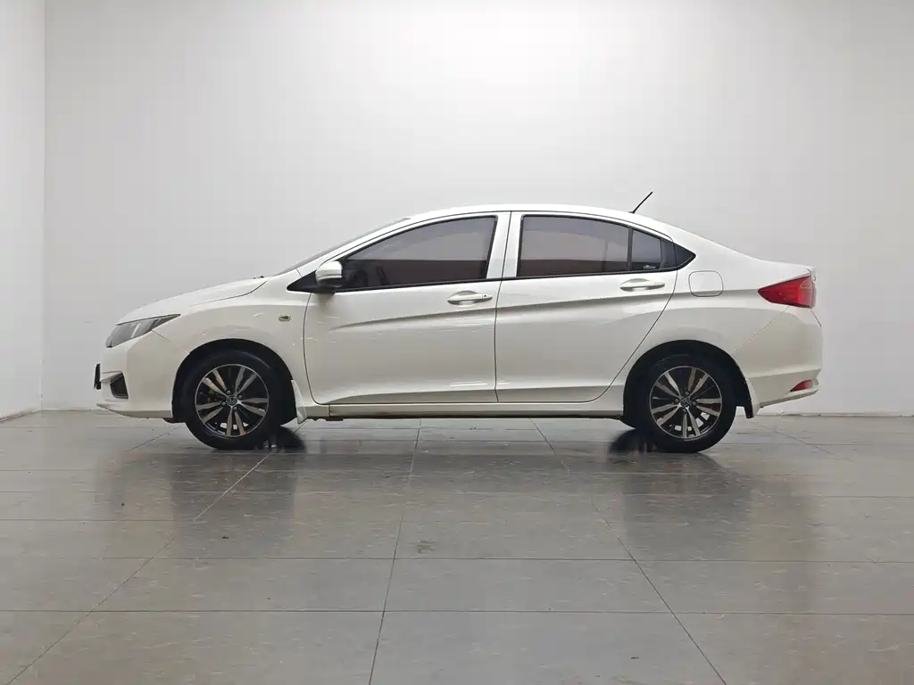 Honda City — фото 10