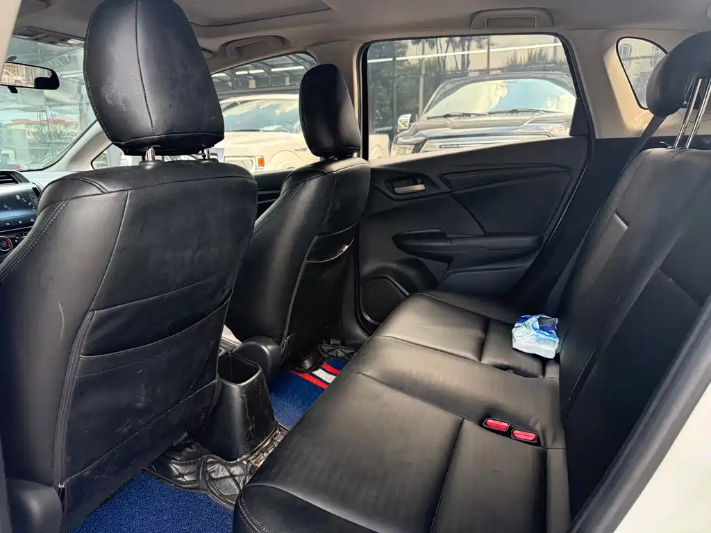 Honda Fit — фото 13