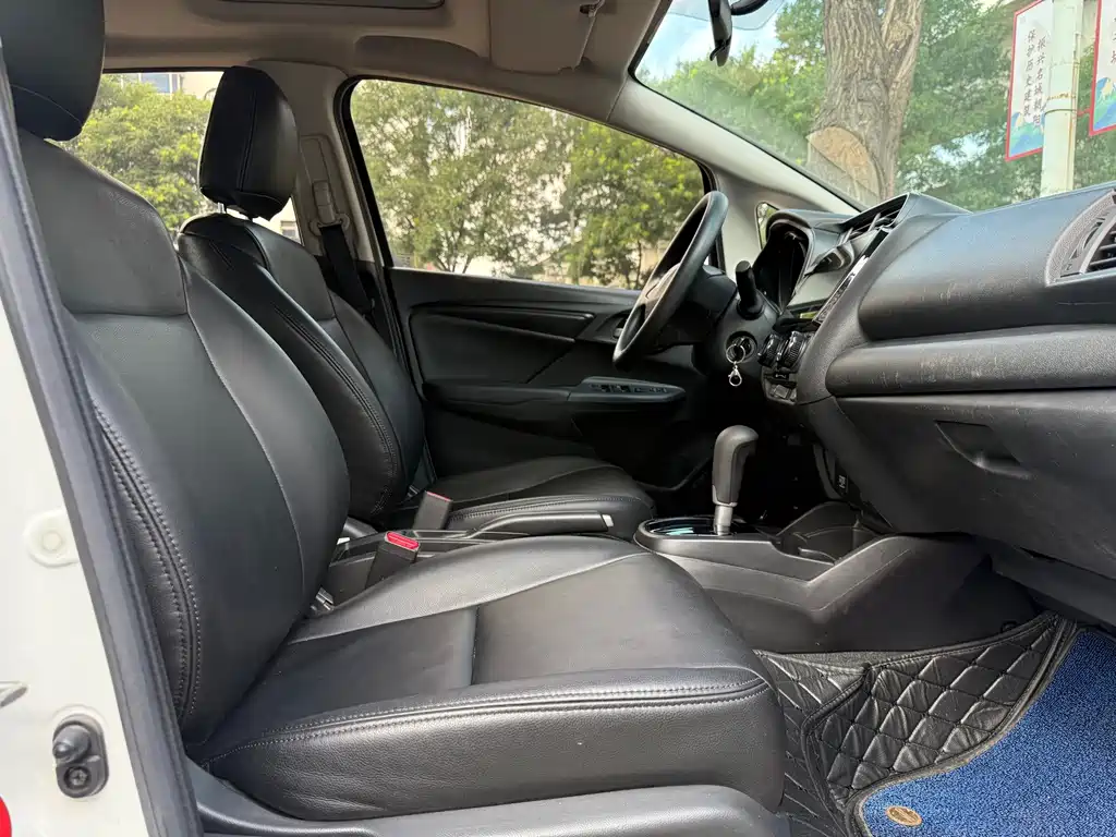 Honda Fit — фото 16