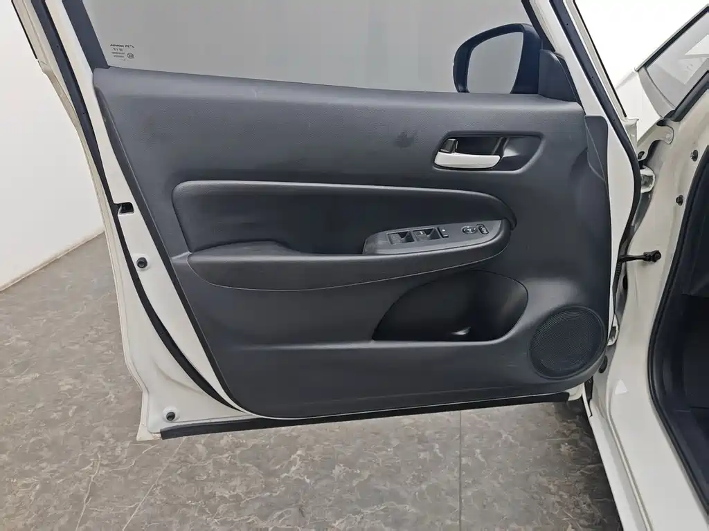 Honda Fit — фото 18