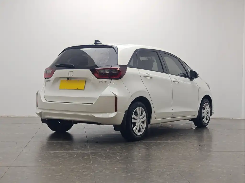 Honda Fit — фото 3