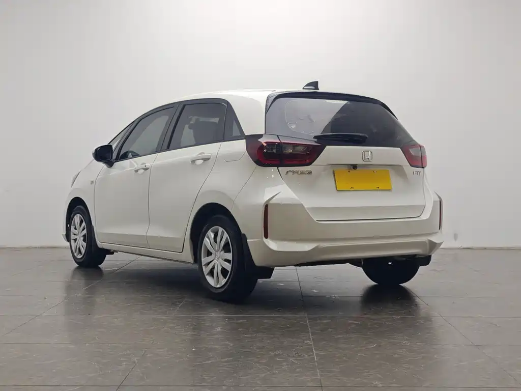 Honda Fit — фото 4