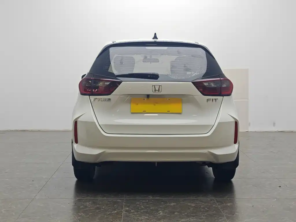 Honda Fit — фото 6
