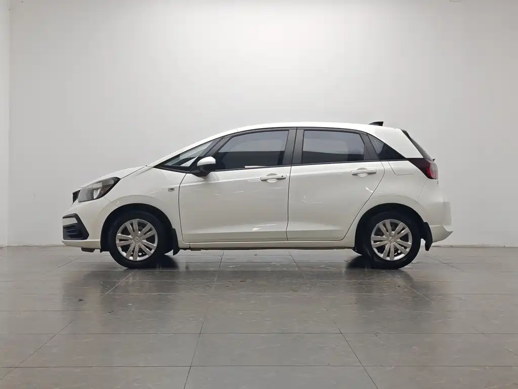 Honda Fit — фото 10