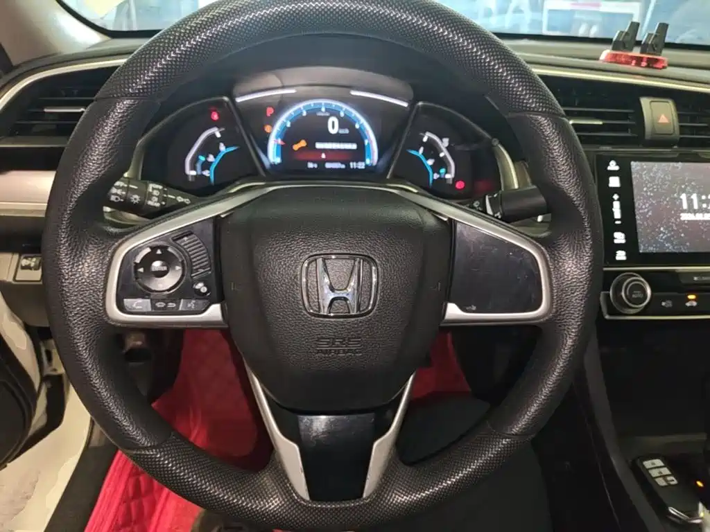 Honda Civic — фото 11