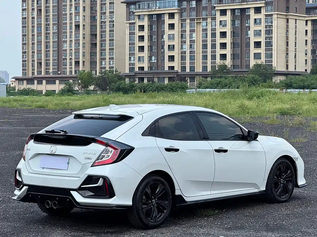 Honda Civic — фото 9