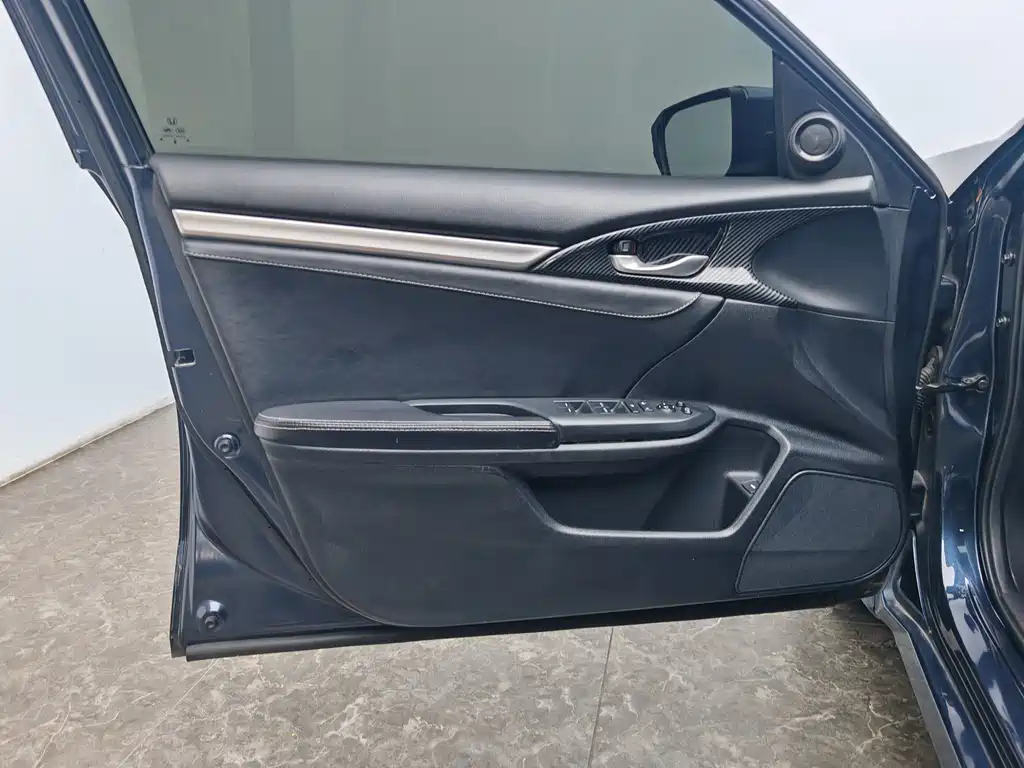 Honda Civic — фото 19