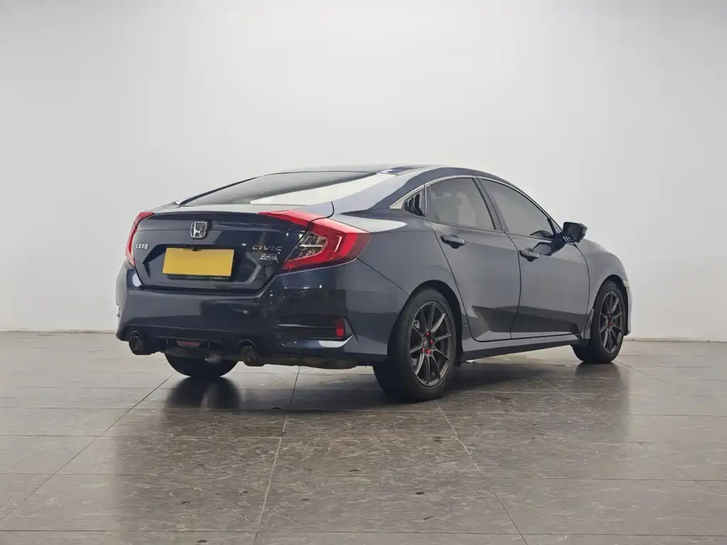 Honda Civic — фото 3