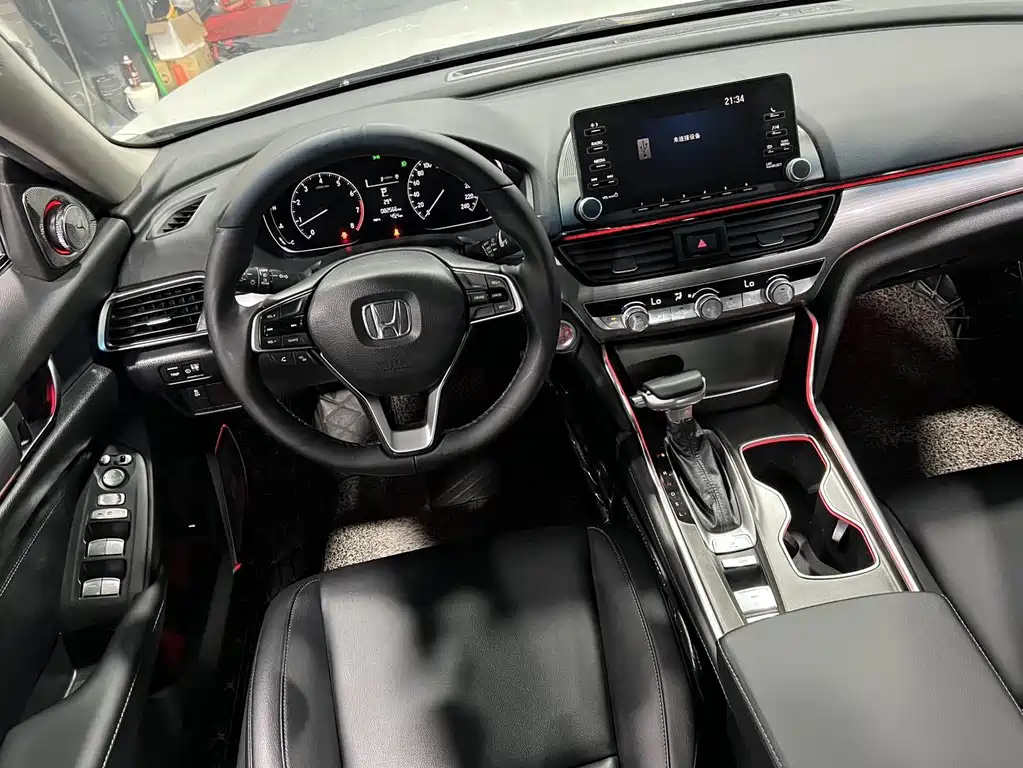 Honda Accord — фото 7