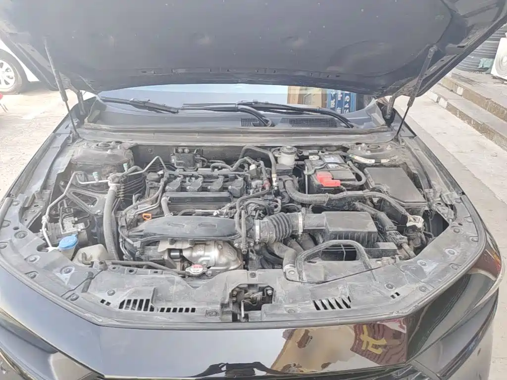 Honda Accord — фото 20