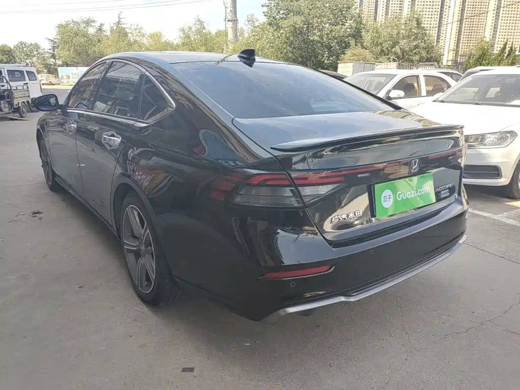 Honda Accord — фото 5