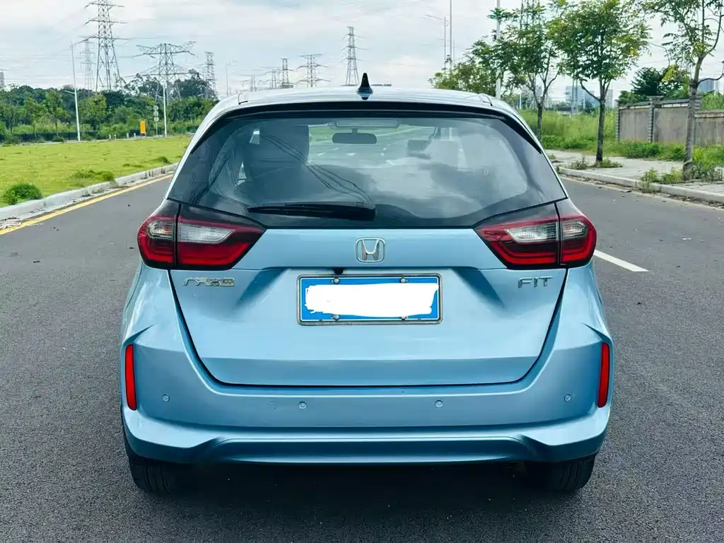 Honda Fit — фото 4