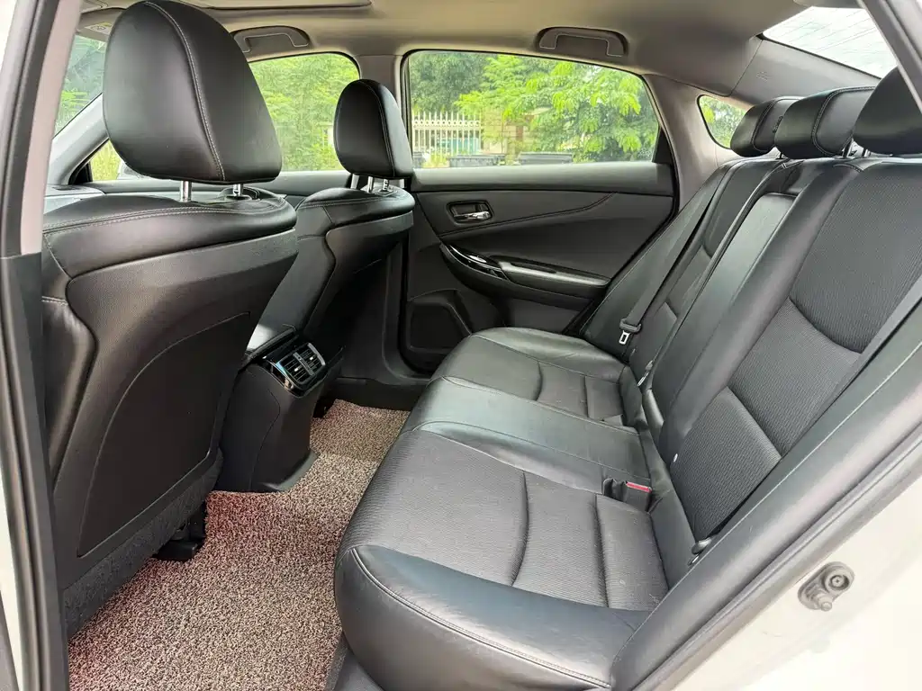 Honda Spirior — фото 6