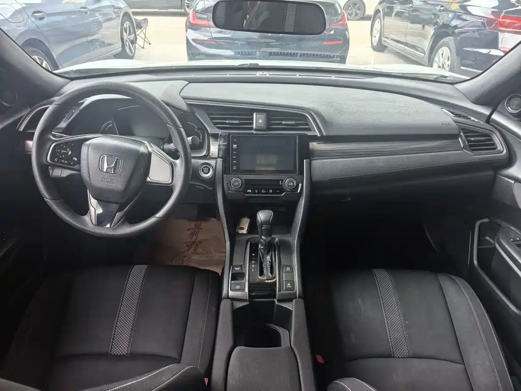 Honda Civic — фото 7