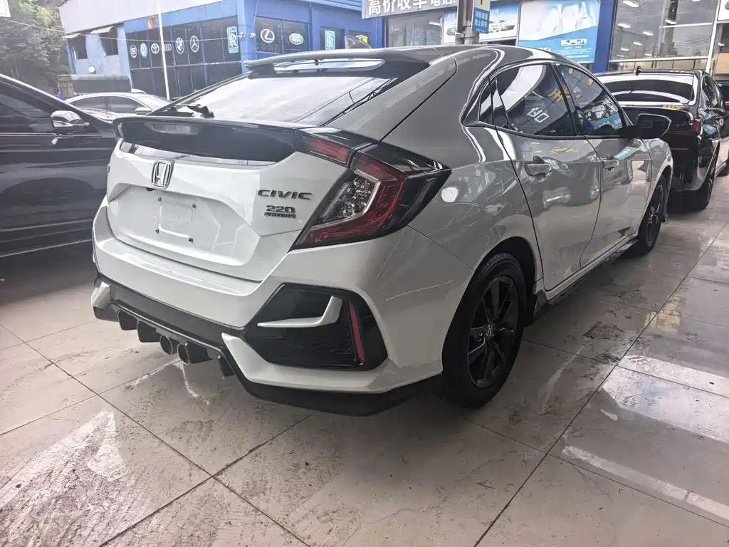 Honda Civic — фото 8