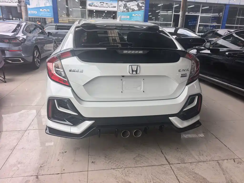 Honda Civic — фото 10