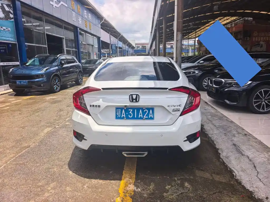 Honda Civic — фото 8