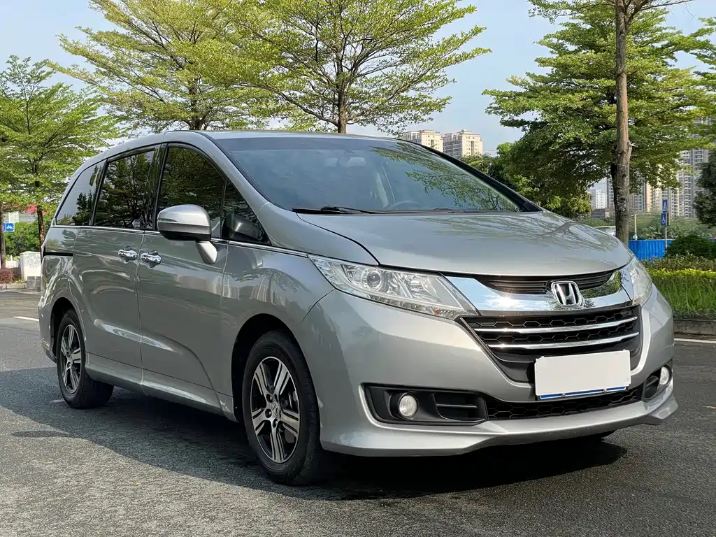 Honda Odyssey — фото 3