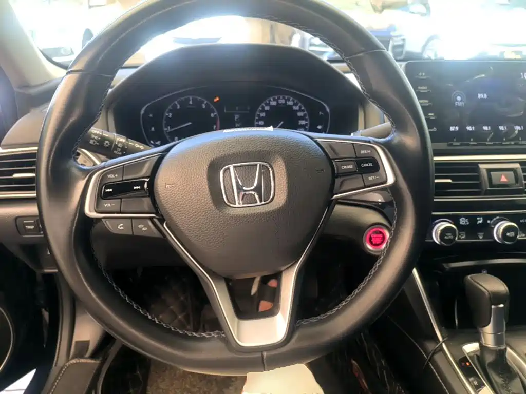 Honda Inspire — фото 11