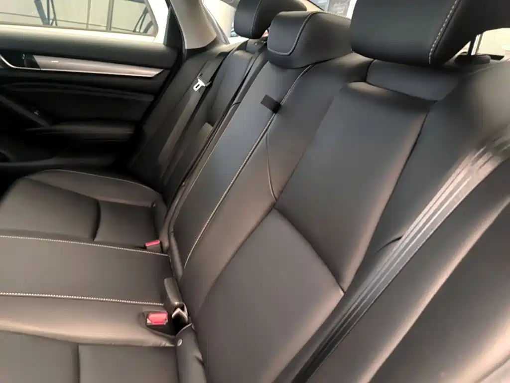 Honda Inspire — фото 17
