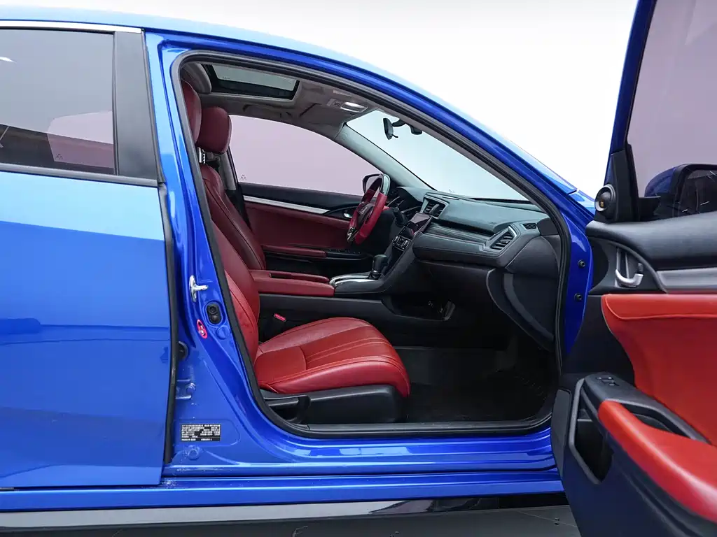 Honda Civic — фото 18