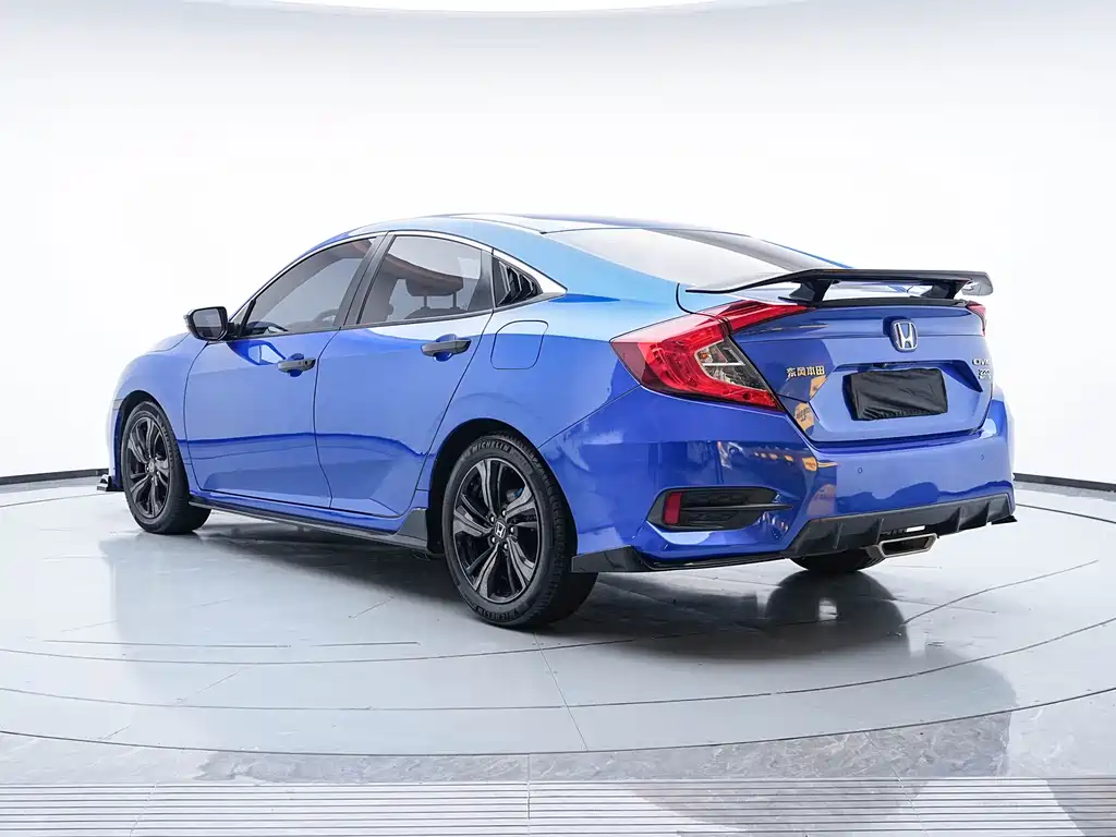 Honda Civic — фото 20