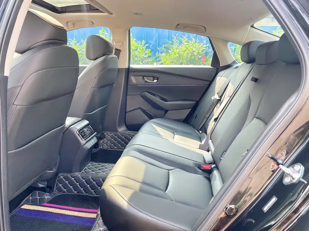 Honda Accord — фото 6