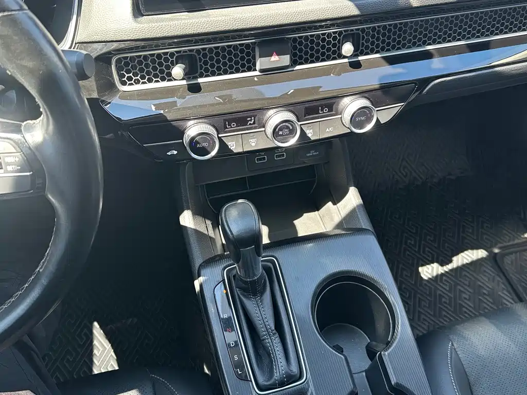 Honda Civic — фото 15