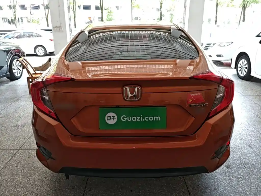 Honda Civic — фото 6
