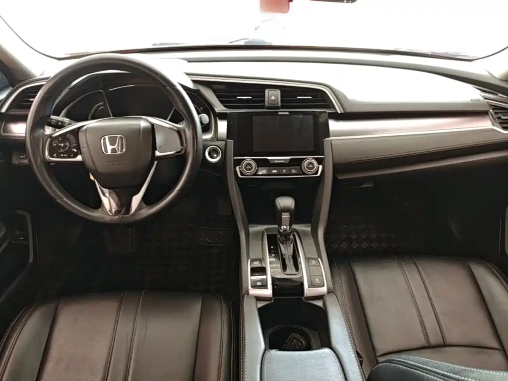 Honda Civic — фото 10