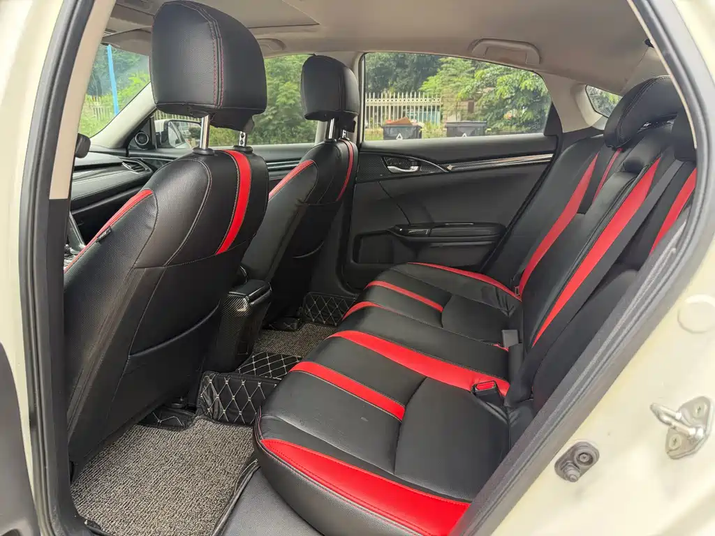 Honda Civic — фото 5