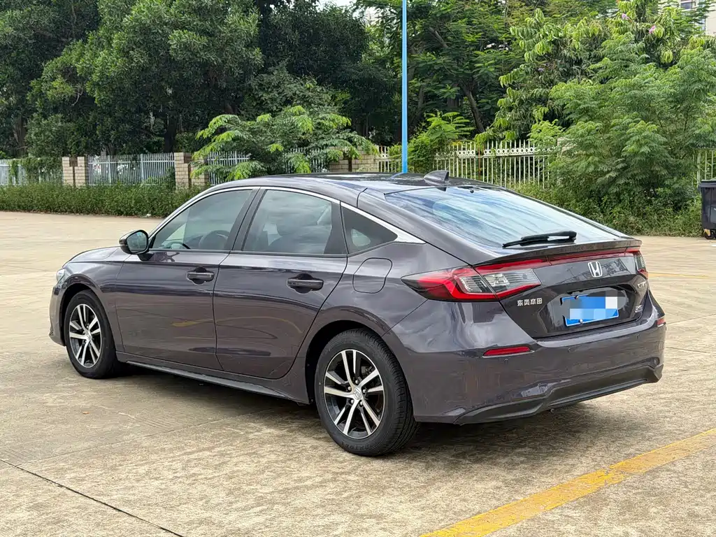 Honda Civic — фото 9