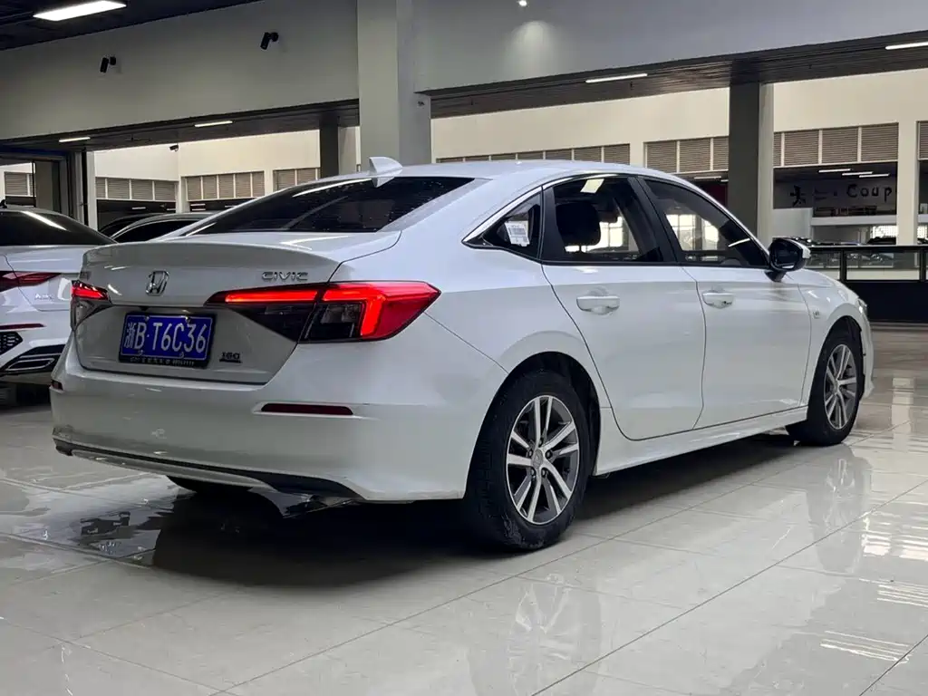 Honda Civic — фото 14